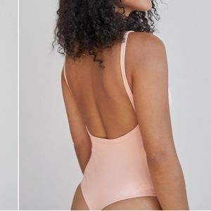 NWOT aritzia Wilfred bay bodysuit black M